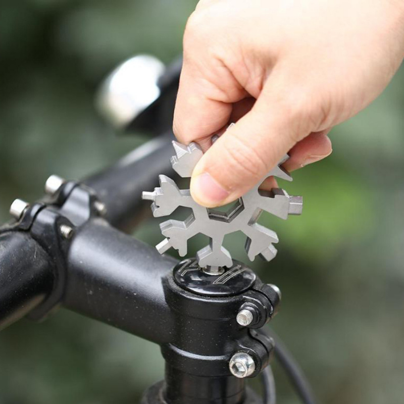 Snowflake™ Outil multifonction 18-en-1