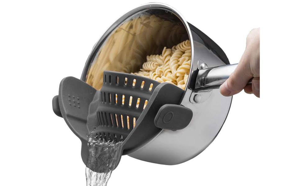 Accessoire passoire pour casserole et poêle