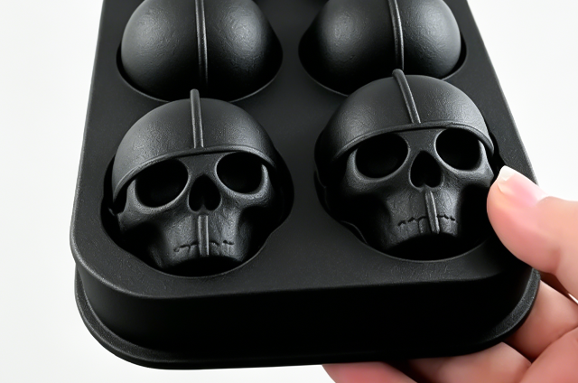 Moule à glaçons en silicone avec 4 têtes de mort