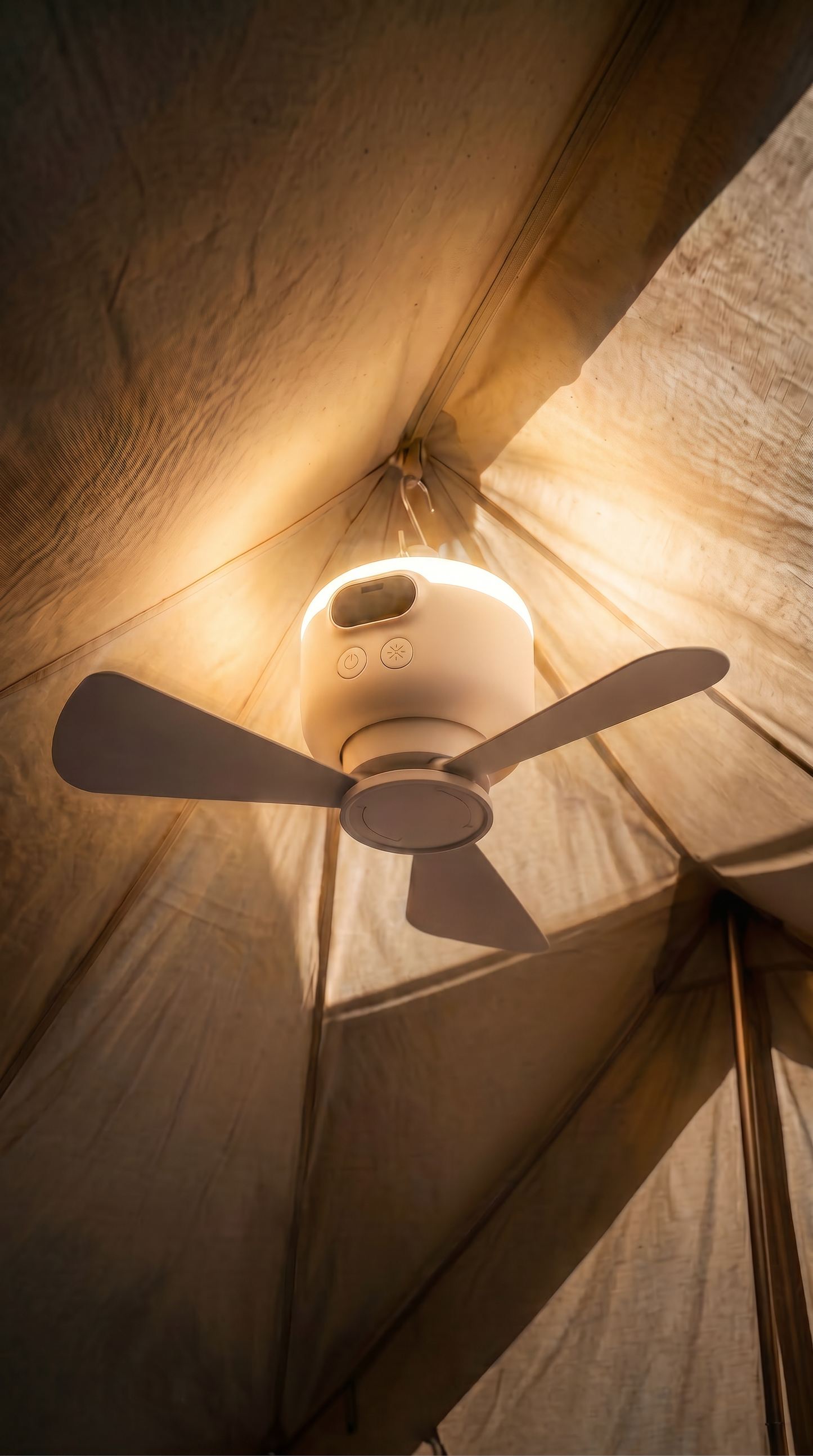 Ventilateur de camping portable avec éclairage LED et télécommande
