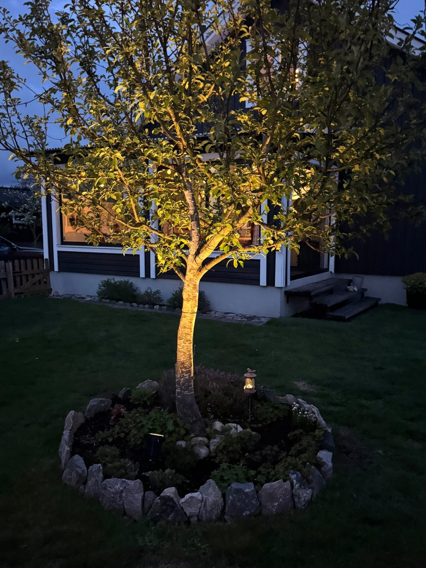 Terra – Lampe de jardin solaire